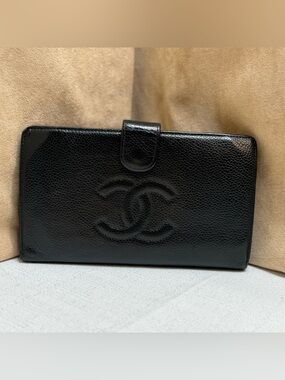 Chanel Vintage Black Caviar Leather CC Logo Long Wallet Clutch Gold tone
